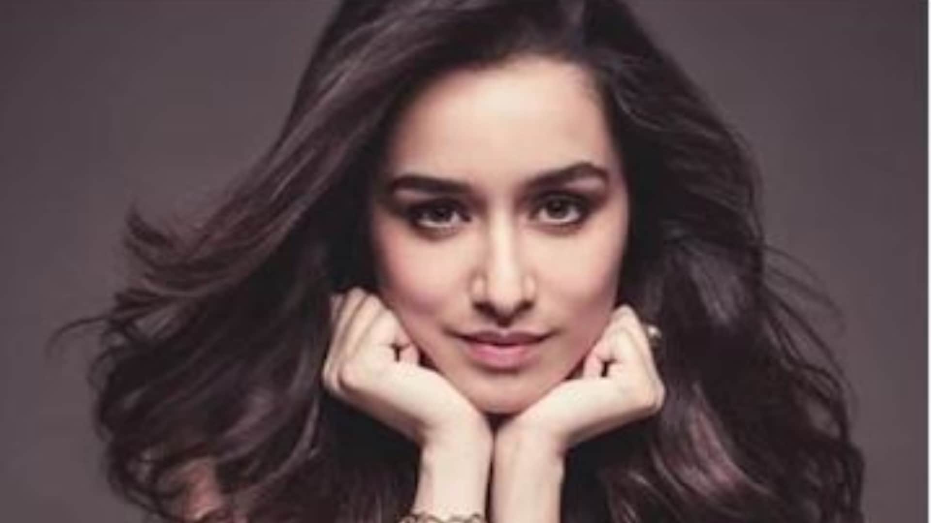 Shraddha kapoor birthday know unknown facts about her and actress relation with singer lata mangeshkar