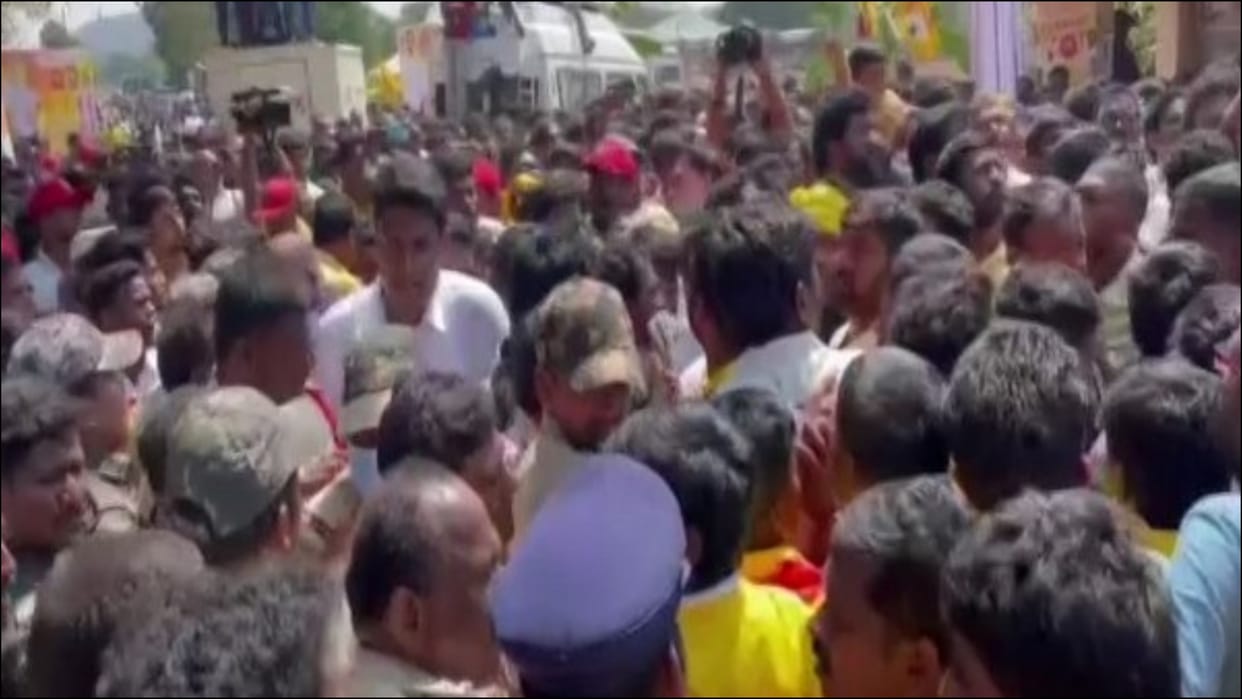 TDP workers clash with police Nara Lokesh padayatra in Chittoor Andhra Pradesh