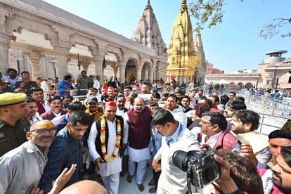 Sawan 2023 Politics heats up on ticket price in Kashi Vishwanath temple Sant Samaj supports