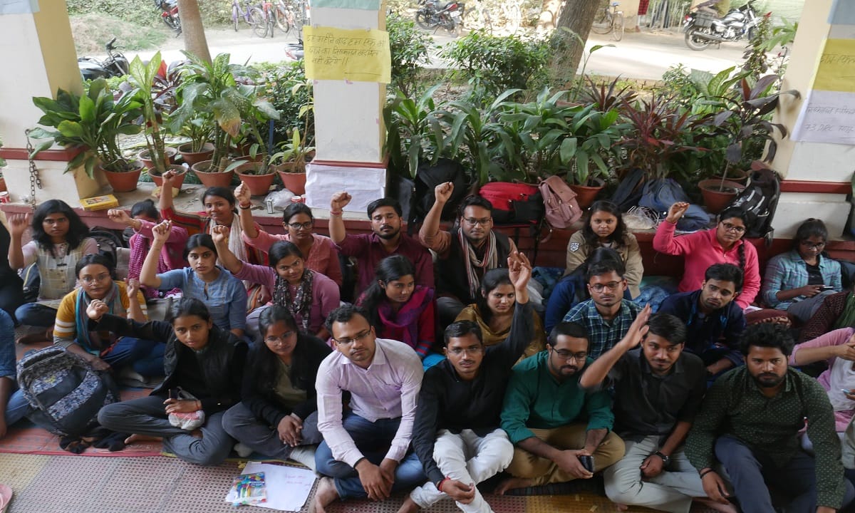 BHU research students Indefinite strike continue said we will go High Court if justice not given