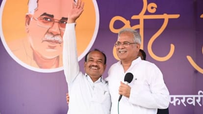 अपने मित्र के साथ मुख्यमंत्री भूपेश बघेल।