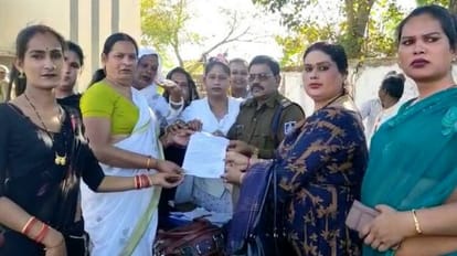 नकली किन्नरों से परेशान असली किन्नर