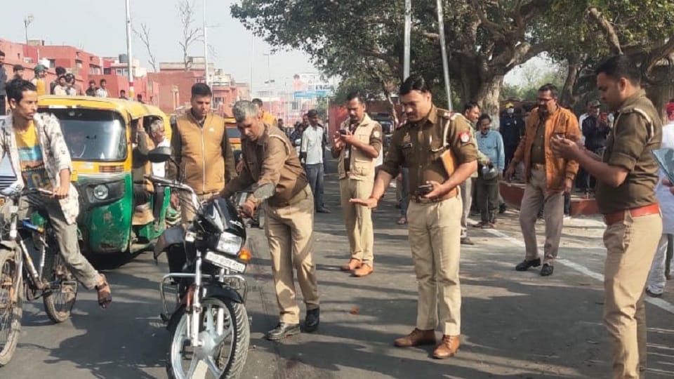 Tragic accident Bike rider killed by bus on Yamuna Kinara Marg