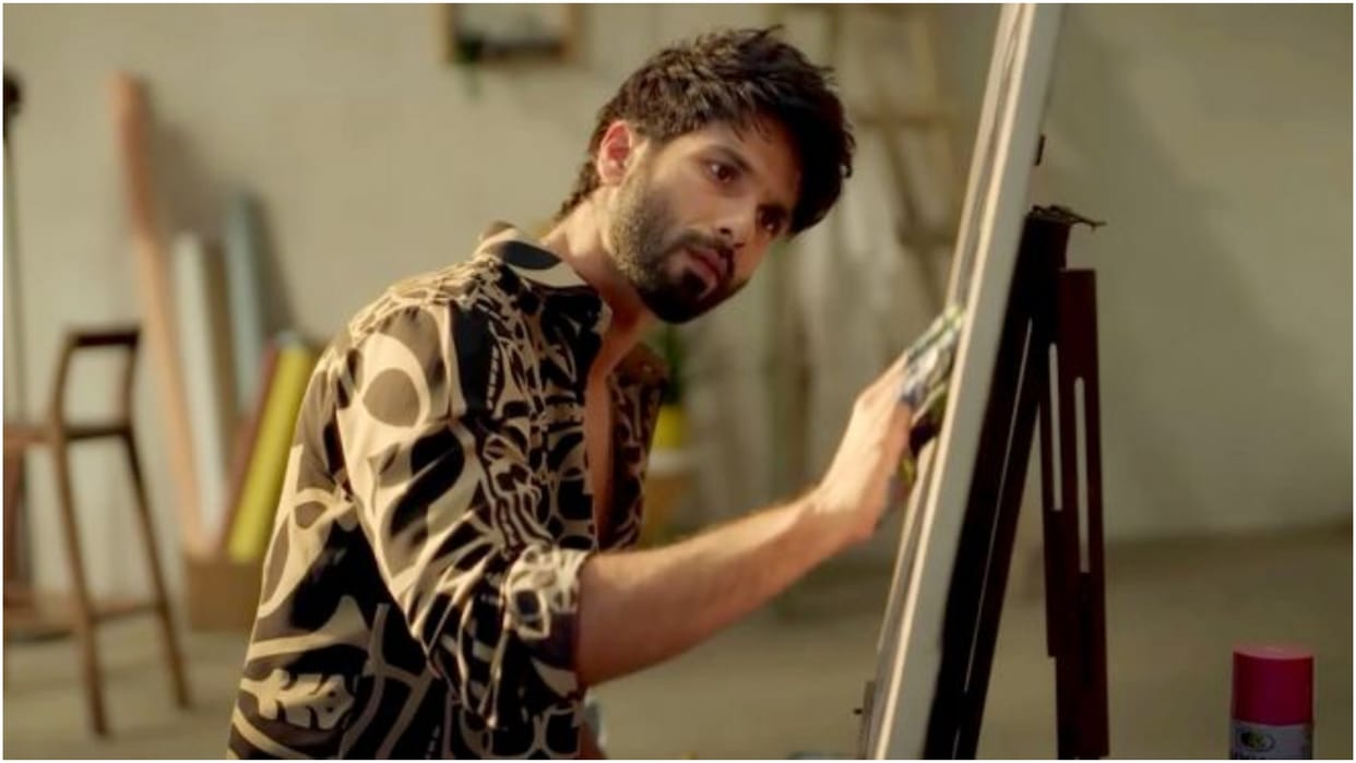 Teri Baaton Aisa Uljha Jiya Actor Shahid Kapoor Celebrates one Year of Raj and DK Farzi Deets Inside