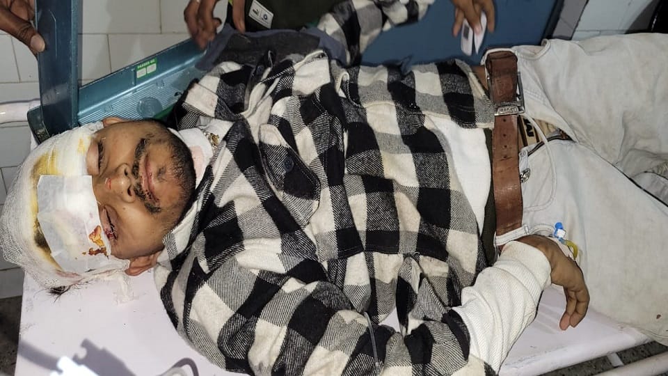 a speeding car entered inside house by breaking door brother and sister died on the spot father injured in nag