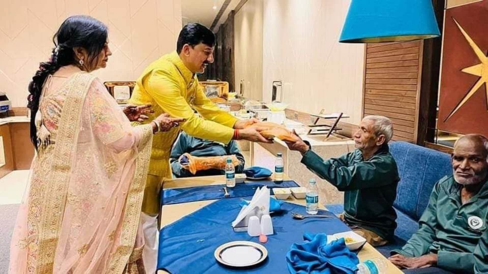 Gwalior ias kishor kanyal wins poor people heart invite them on shahi lunch in 3 star hotel look at emotional
