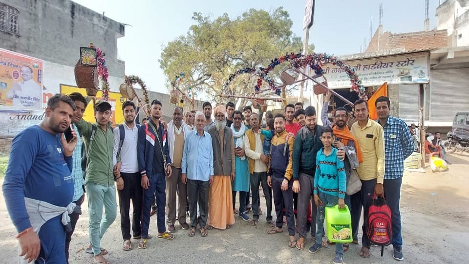 Shiva devotees leave for Haridwar to bring Ganges wate perform Jalabhishek on Shivratri