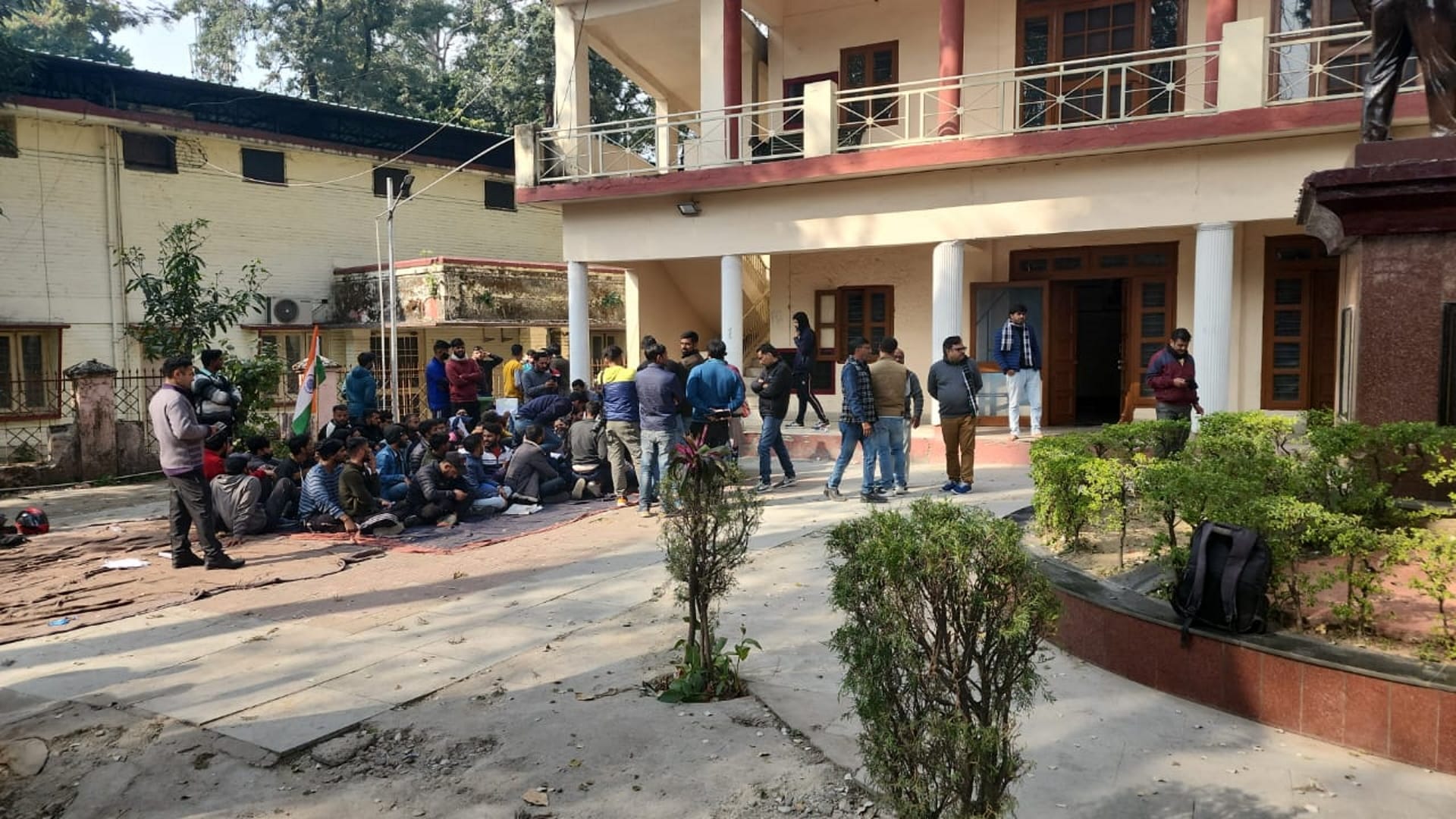 UKPSC Paper unemployed youth and Congress Protest continues against lathicharge Dehradun uttarakhand news