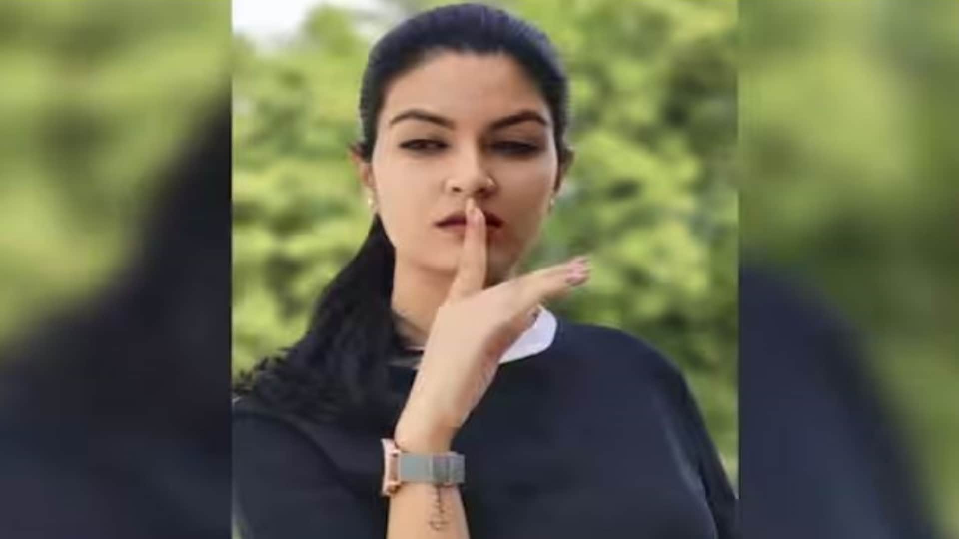 Rajasthan Valentine Week Pooja Singh You Will Stunned to See Her Pictures Who Describe Herself as Wife of Lord