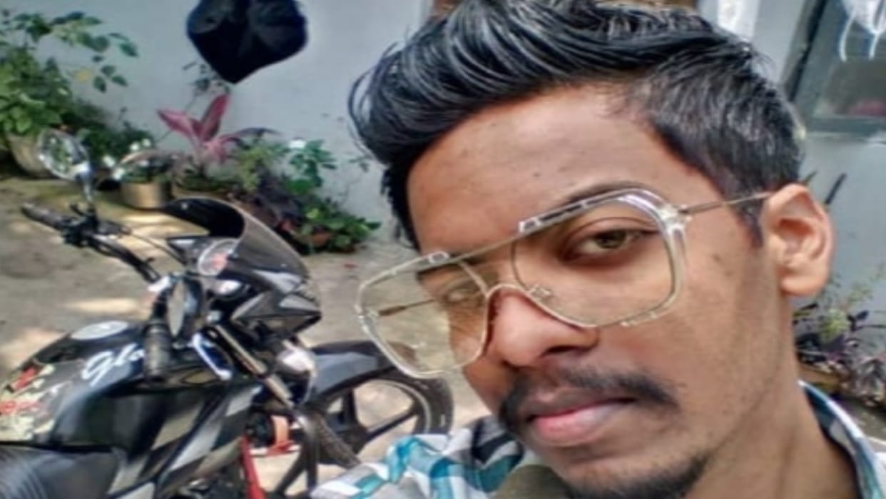 chhattisgarh young man commits suicide by jumping into dam in korba