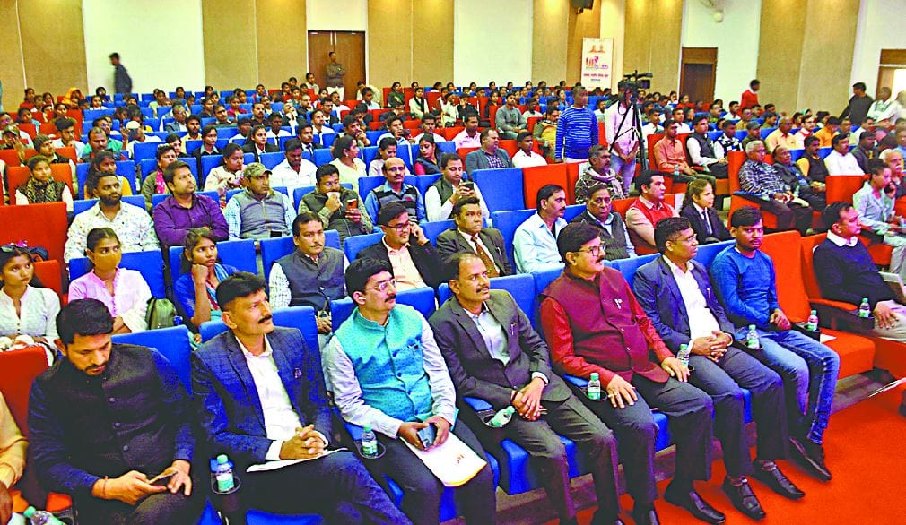 UP Global Investors Summit 2023 Varanasi Investors dominated 13,621.91 crore investment agreements