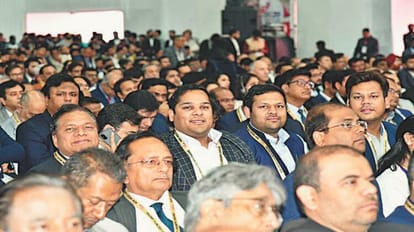 Investors Summit: मेरठ के परतापुर में टेक्सटाइल पार्क बनाने को मिली मंजूरी, नाले के पानी से बनेगी हाइड्रोजन लखनऊ इन्वेस्टर्स समिट में मौजूद मेरठ के उद्यमी।