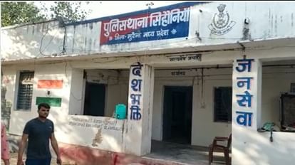 MP News: चंबल में माफिया पर कार्रवाई करने गए पुलिसकर्मियों पर पथराव, मारपीट कर वर्दी फाड़ी,TI समेत आरक्षक घायल रेत माफिया पर कार्रवाई करने गई पुलिस पर हमला