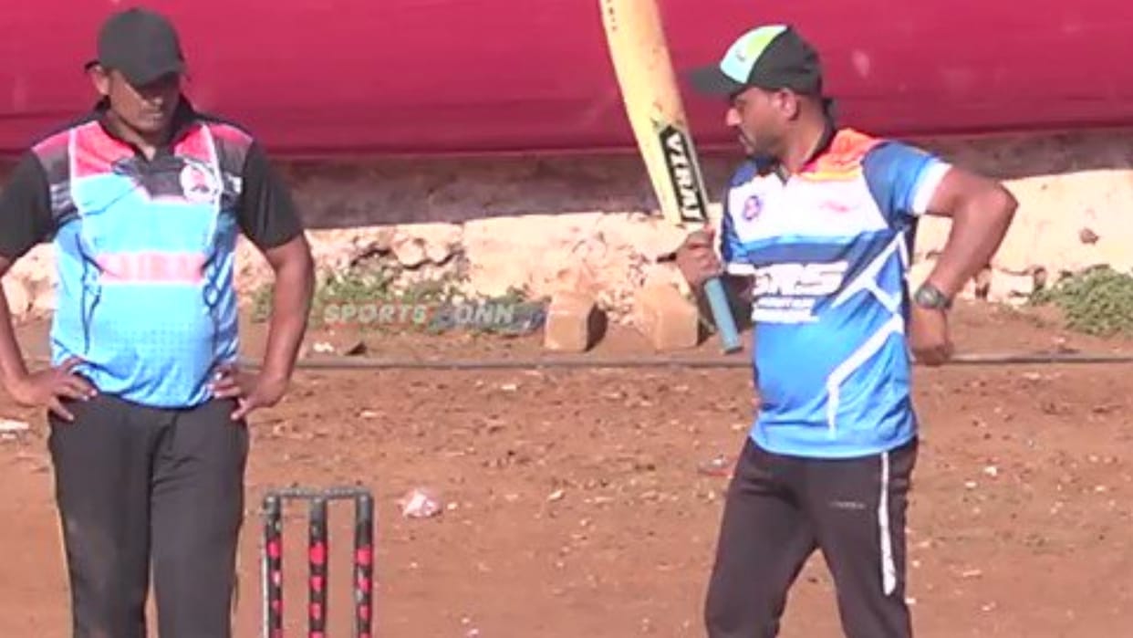 Video Cricketer became footballer to take catch Sachin Tendulkar surprise shared funny video