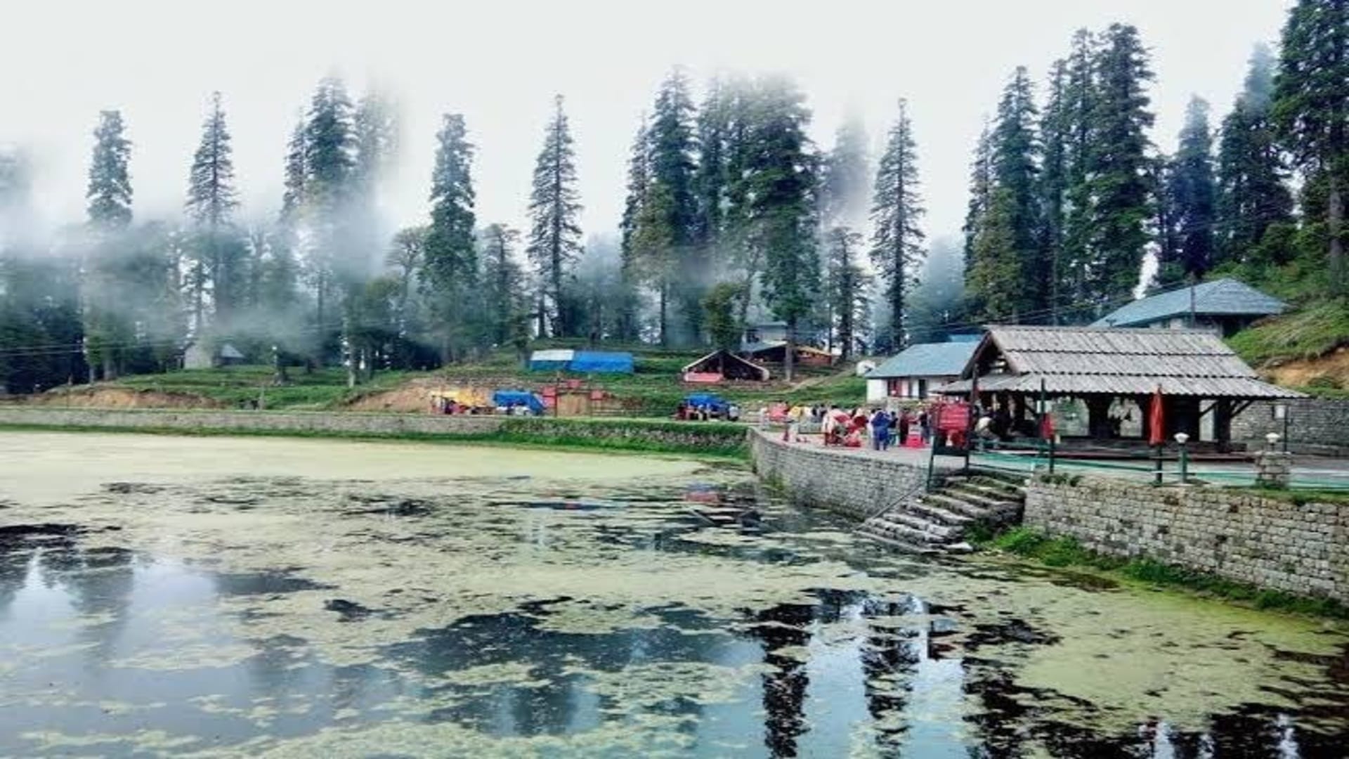 Himachal Pradesh Mysterious Story Of Kamrunag Lake Where Countless Treasure Hidden Inside It News in Hindi