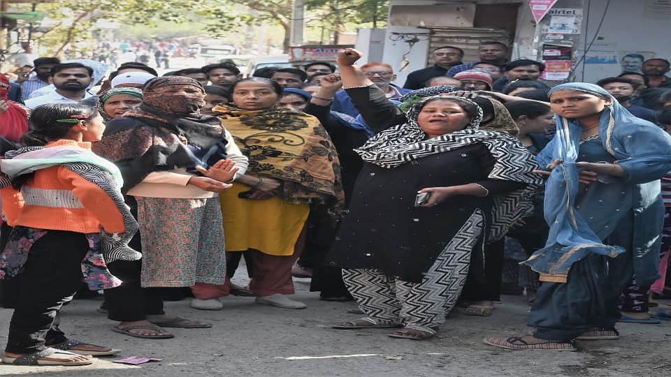 DDA demolished houses in Mehrauli on the fourth day as well
