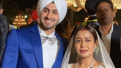 Neha Kakkar got trolled for her dressing sense on Airport with Husband Rohan Preet Singh