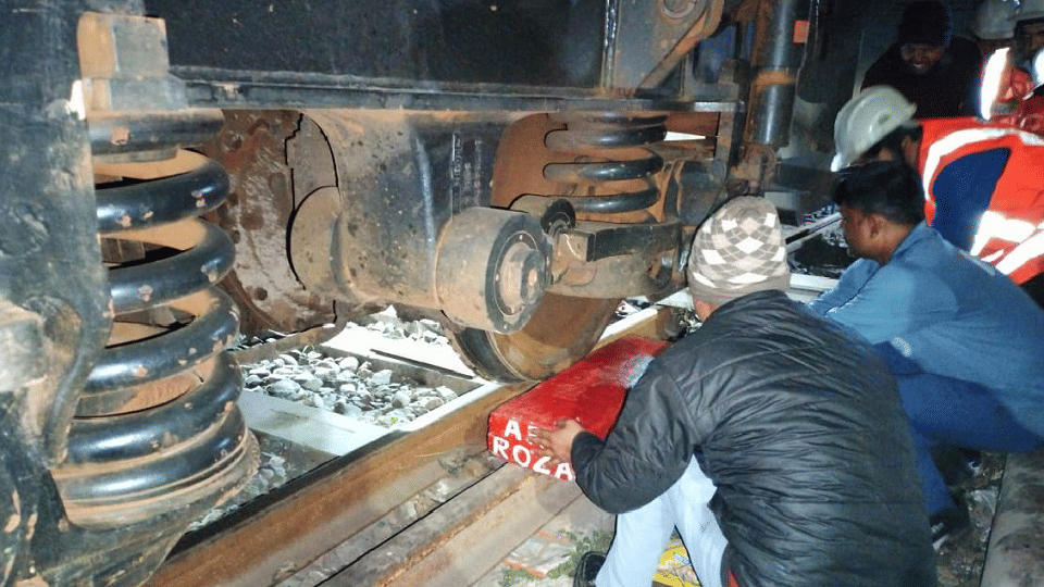 derailed engine on loop line of roja railway station in shahjahanpur