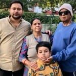 परिवार के साथ आरजेडी प्रमुख लालू प्रसाद यादव