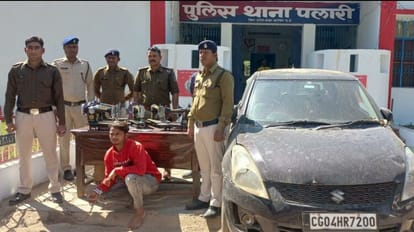 पुलिस की गिरफ्त में आरोपी गोलू कुमार केसरी व उसके पास से जब्त की गई कार।