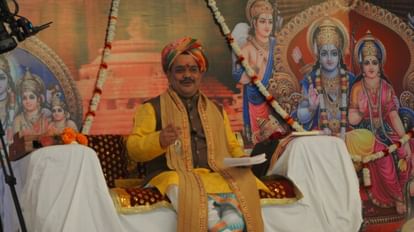 MP News: पंडोखर सरकार ने कहा- पर्चा बनाना कोई चमत्कार नहीं है, जीवन की बिगड़ी बनना चमत्कार है पंडोखर सरकार भोपाल के नेहरू नगर स्थित कलियासोत मैदान में दो दिन दरबार लगाएंगे।