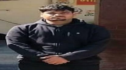 Hathras News: बरात में डांस करते फायरिंग करने वाला गिरफ्तार कर जेल भेजा, सात लोग हुए थे जख्मी पकड़ा आरोपी सत्यम वार्ष्णेय