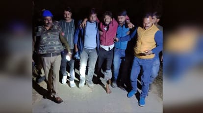 Basti News: मुठभेड़ में हत्या के प्रयास का आरोपी गिरफ्तार, पैर में लगी गोली पुलिस की गोली घायल आरोपी।