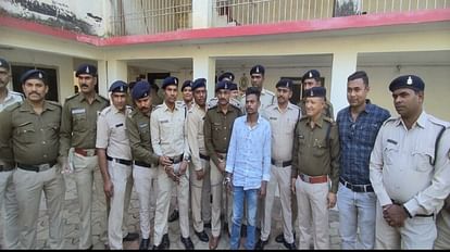 दुर्ग: पूर्व मंत्री के रिश्तेदार के घर हुई चोरी का खुलासा, आरोपी को पुलिस ने गोवा से किया गिरफ्तार पुलिस की गिरफ्त में आरोपी