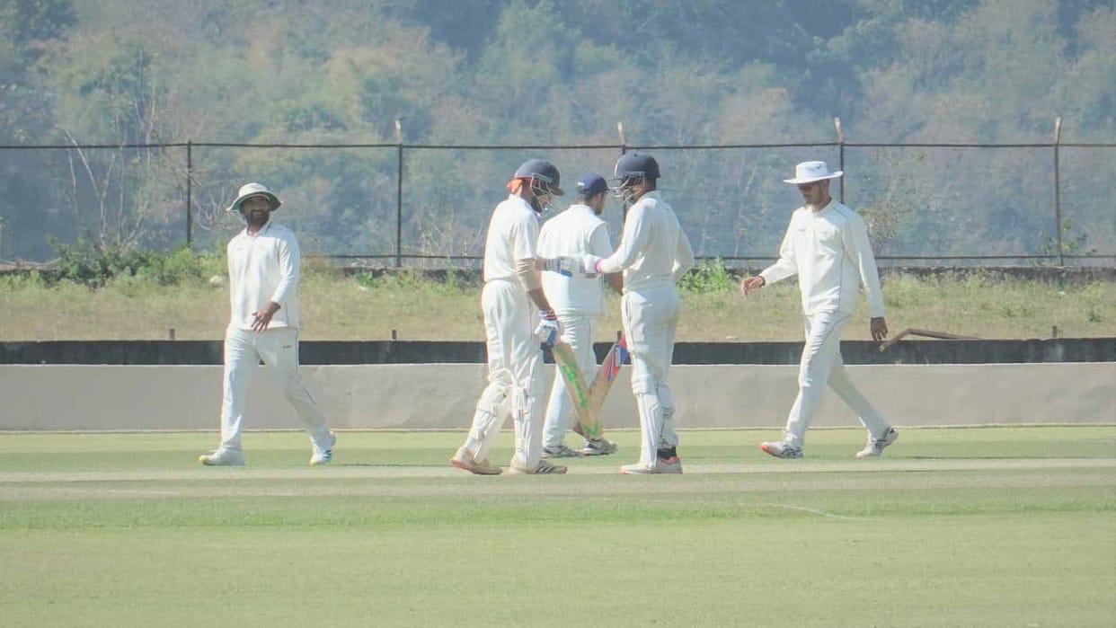 Colonel CK Naidu Cricket Trophy: Himachal scored 379 runs in the first innings