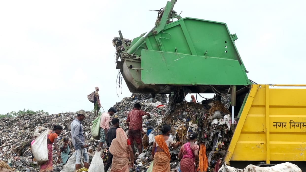 Expressed protest by stopping vehicles going to drop garbage on Ekla Dam