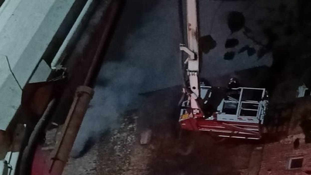 Delhi Fire broke out in a factory near Moti Nagar Police Station in Karampura area