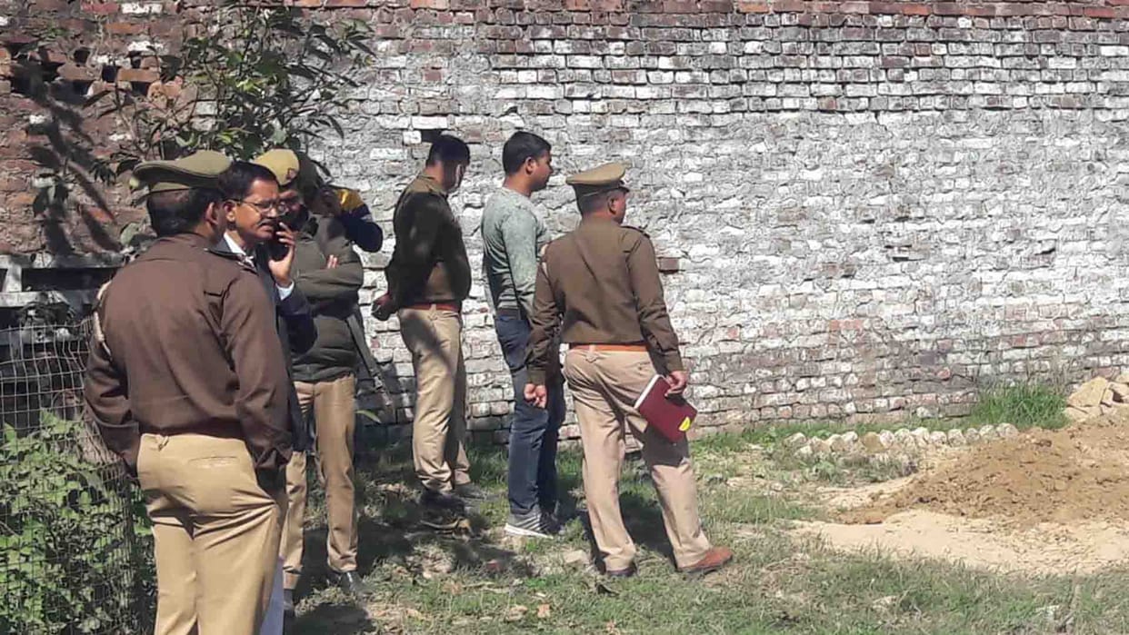 Kanpur: Wasim body was taken out from grave in the presence of police administration