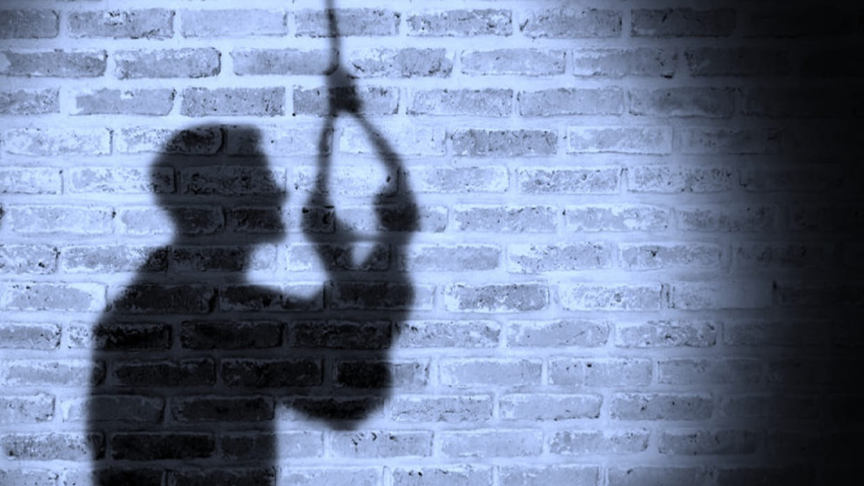 wife did not return, young man hanged himself