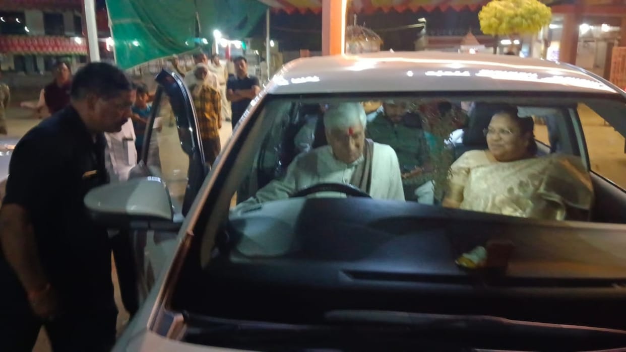 Chhattisgarh Health Minister TS Singh Deo drives car in balod