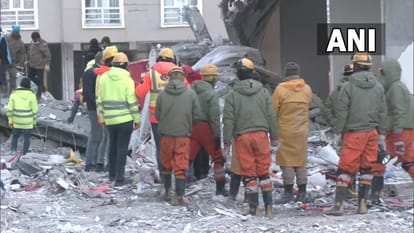 turkey earthquake romeo julie sniffer dogs save six year old girl from debris home minister praise ndrf