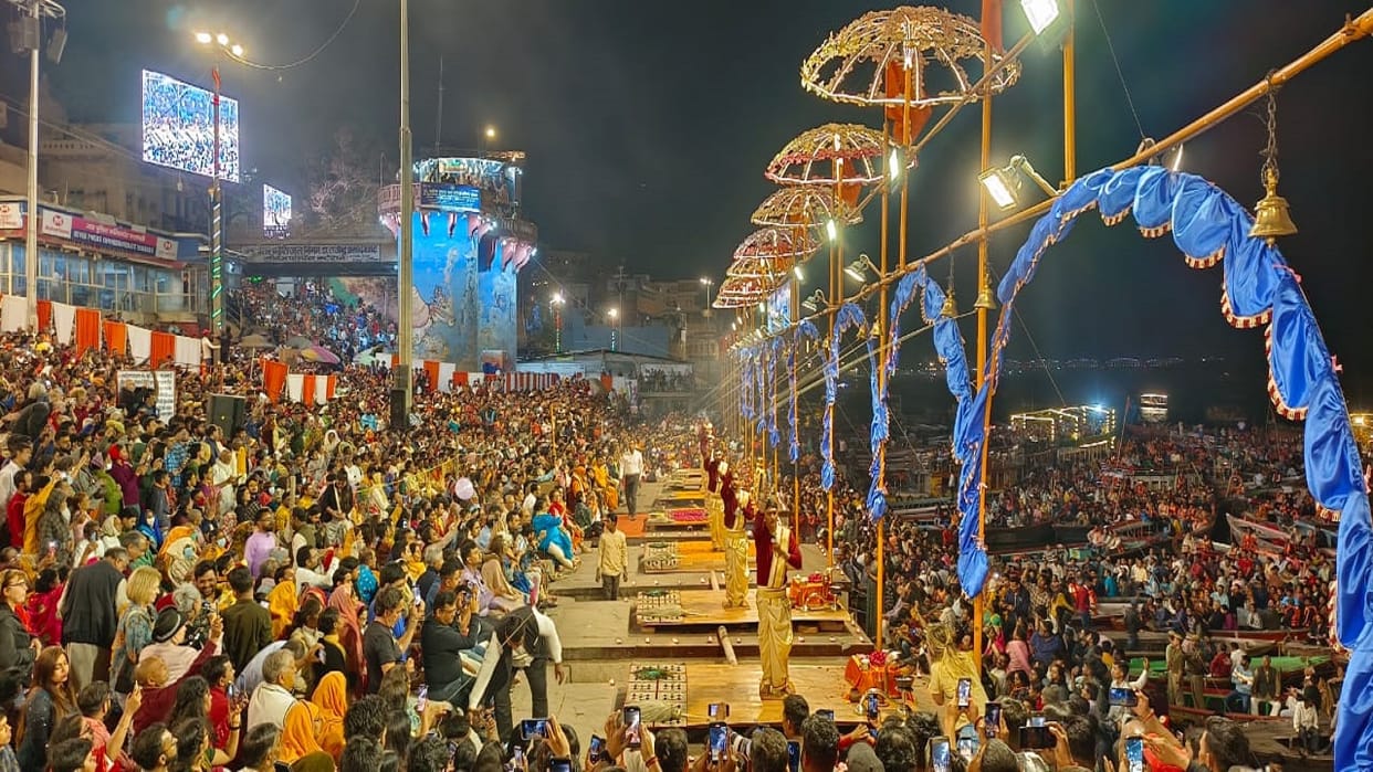 President Draupadi Murmu Varanasi Visit today Red carpet in Kashi Vishwanath Dham Ganga Aarti