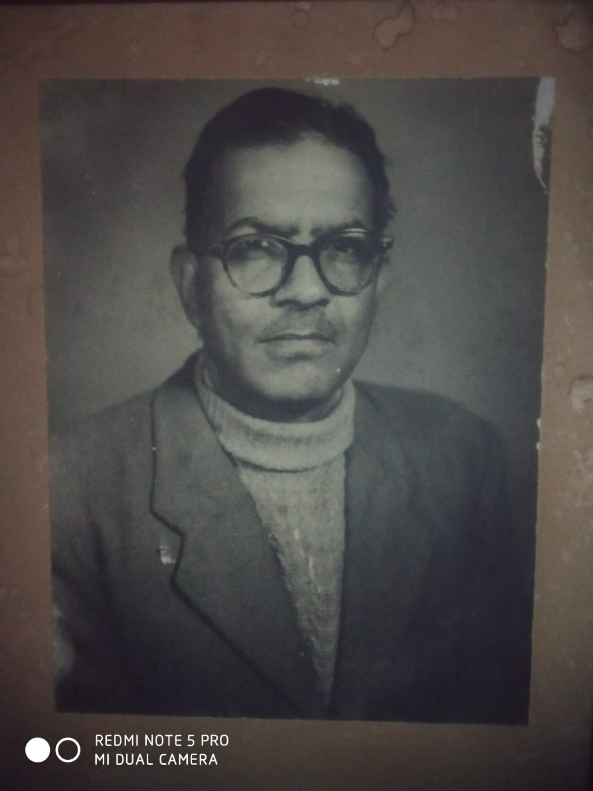 World Radio Day Gulzari Lal walked for four days to reach Banwarilal in Mussoorie to buy first public radio