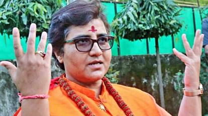 Sadhvi Pragya Thakur join Rakshabandhan celebration program of RSS in jhansi