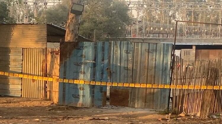 एक और खूनी लव स्टोरी: कोचिंग सेंटर में प्यार... फिर लिव इन में रहे साहिल और निक्की, अब फ्रिज में मिली लाश इसी ढाबे में रखा था निक्की का शव