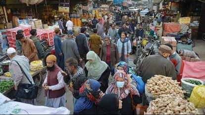 Pakistan: कराची में दूध 210 रु. प्रति लीटर, चिकन 700 रु. प्रति किलो के पार; अब रक्षा बजट कम करने की तैयारी