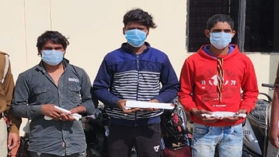 Vehicle thief gang busted three accused arrested
