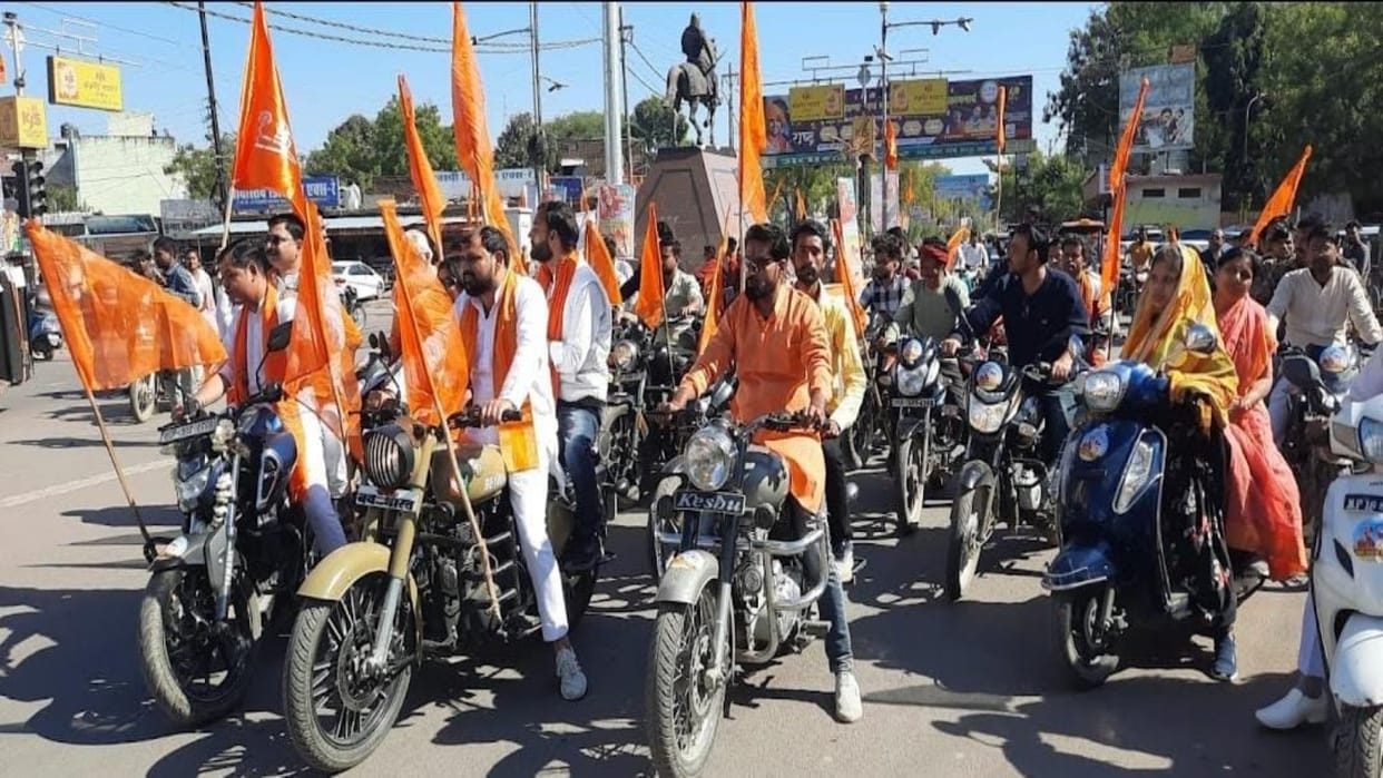 ABHM and Bajrang Sena took out bike rally in Chhatarpur in support of Hindu Rashtra demand of Bageshwar Dham
