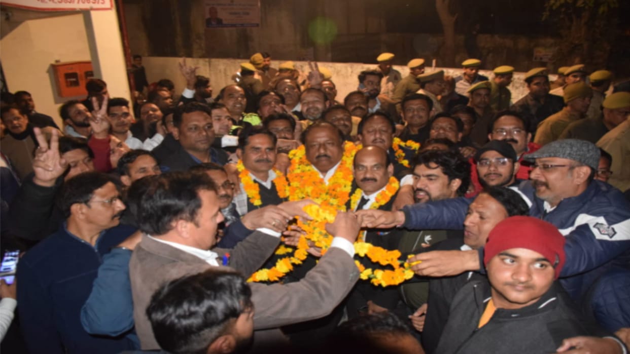 Bijnor News: Sanjeev Kumar Babli became the President of District Bar Association