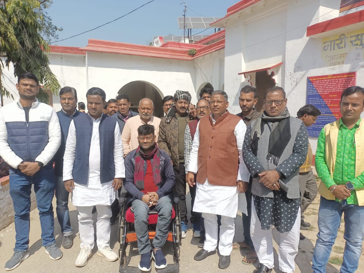 Traders met SP to demand disclosure of jewelery theft