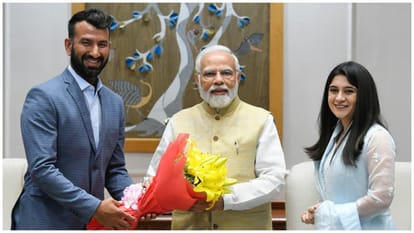 पुजारा और उनकी पत्नी पूजा ने पीएम मोदी से मुलाकात की