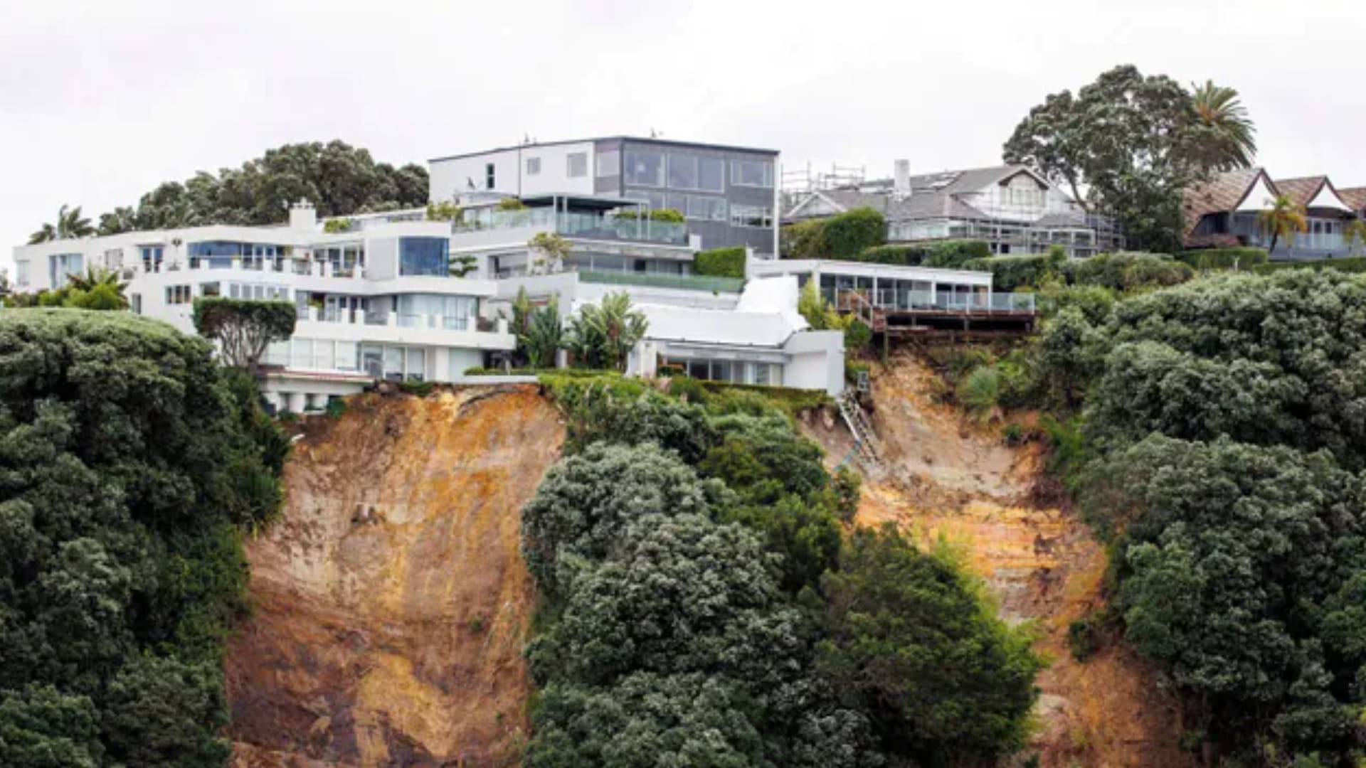 Cyclone Gabriel: Winds at a speed of 250, houses submerged in floods, storm devastation in New Zealand