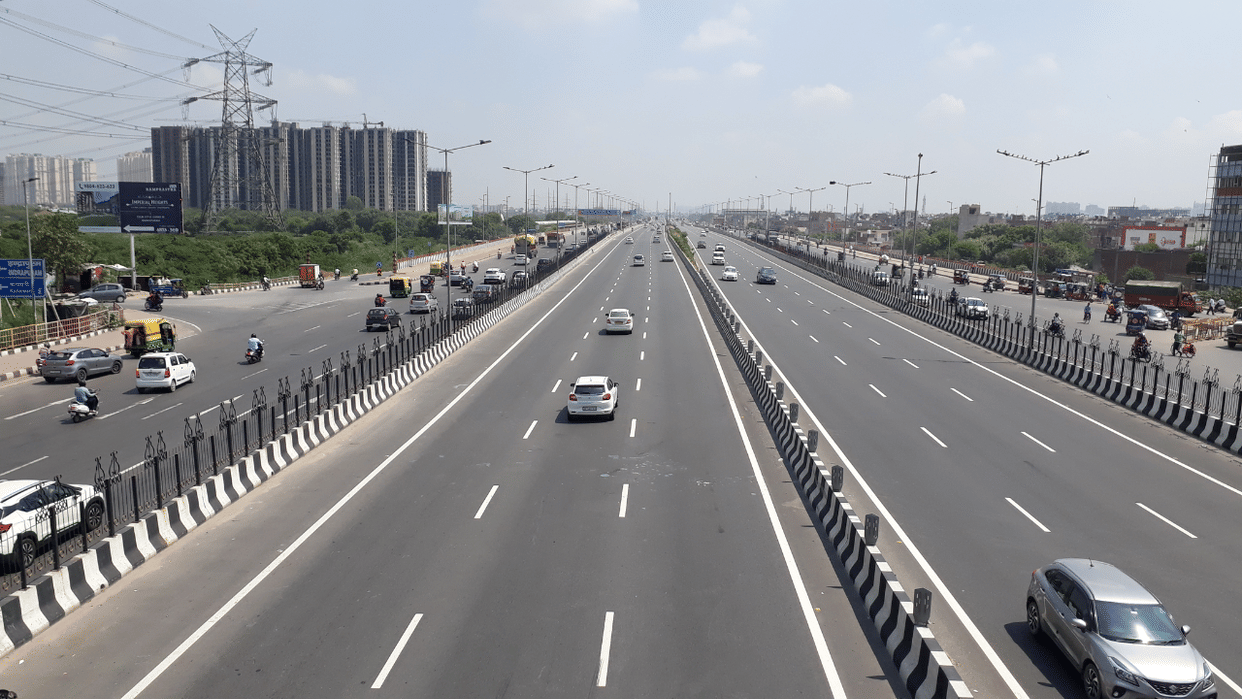 Agra Lucknow express way will remain close from 2 to 11 April.