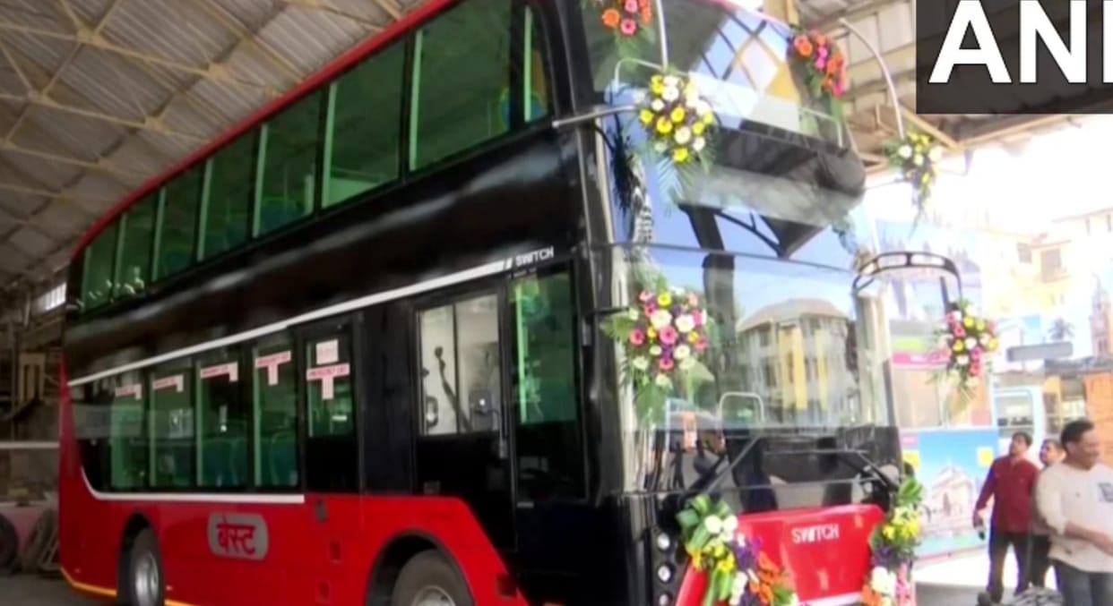 Mumbai India first AC double decker electric bus inducted into BEST fleet