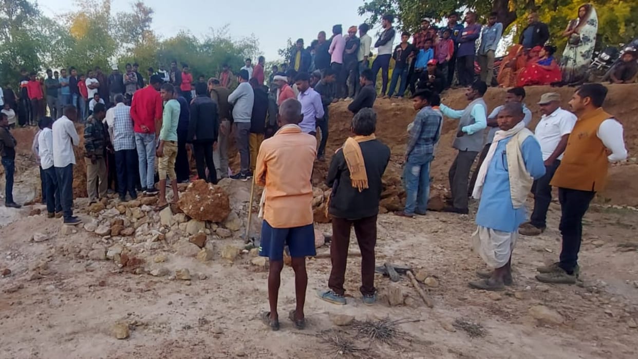One villager died on spot two critical due to illegal Chhuhi mine collapse in Jaisingh Nagar Shahdol