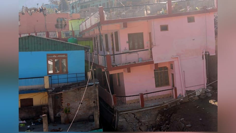 Joshimath Landslide: Displacement action plan will be decided according to the damage